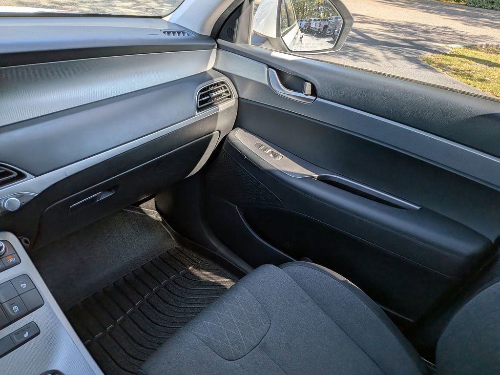 Used 2021 Hyundai Palisade SEL w/ Cargo Package image 16