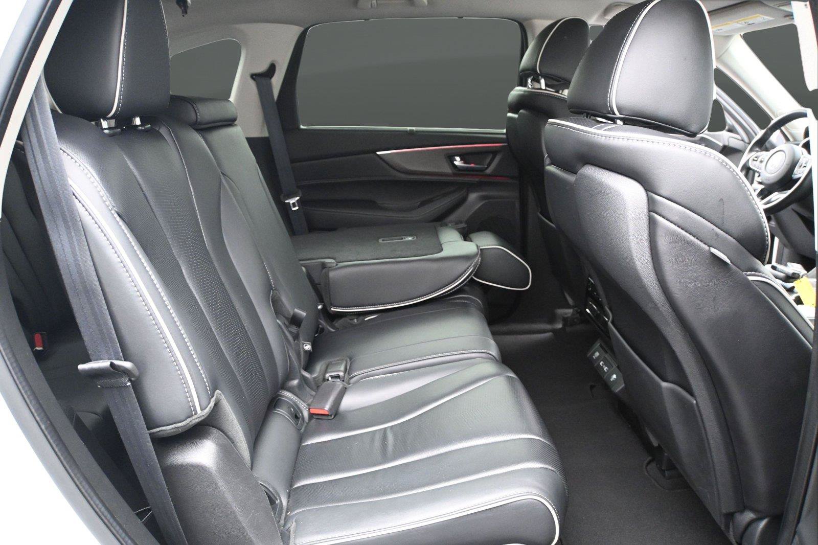 Used 2023 Acura MDX SH-AWD w/ Advance Package image 21