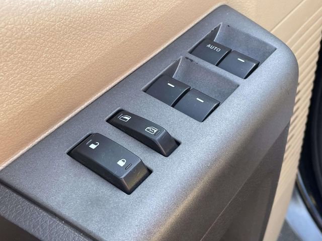 Used 2011 Ford F250 Lariat w/ Lariat Interior Pkg AWD/4WD image 16