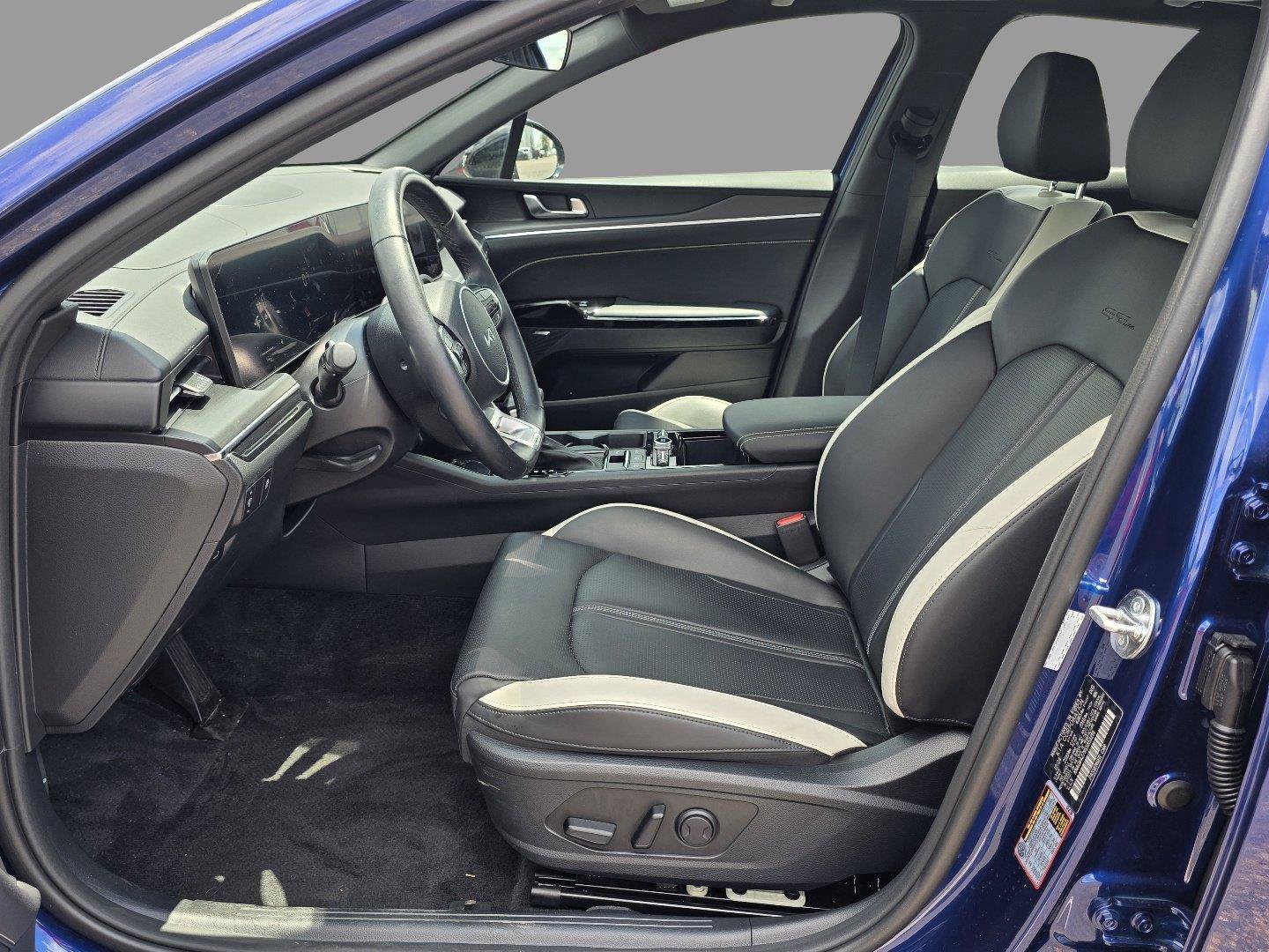 Used 2025 Kia K5 GT-Line w/ GT-Line Premium Package FWD image 21