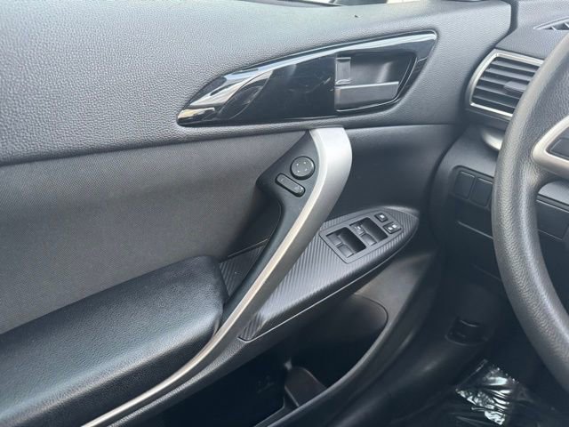 Used 2019 Mitsubishi Eclipse Cross ES image 27
