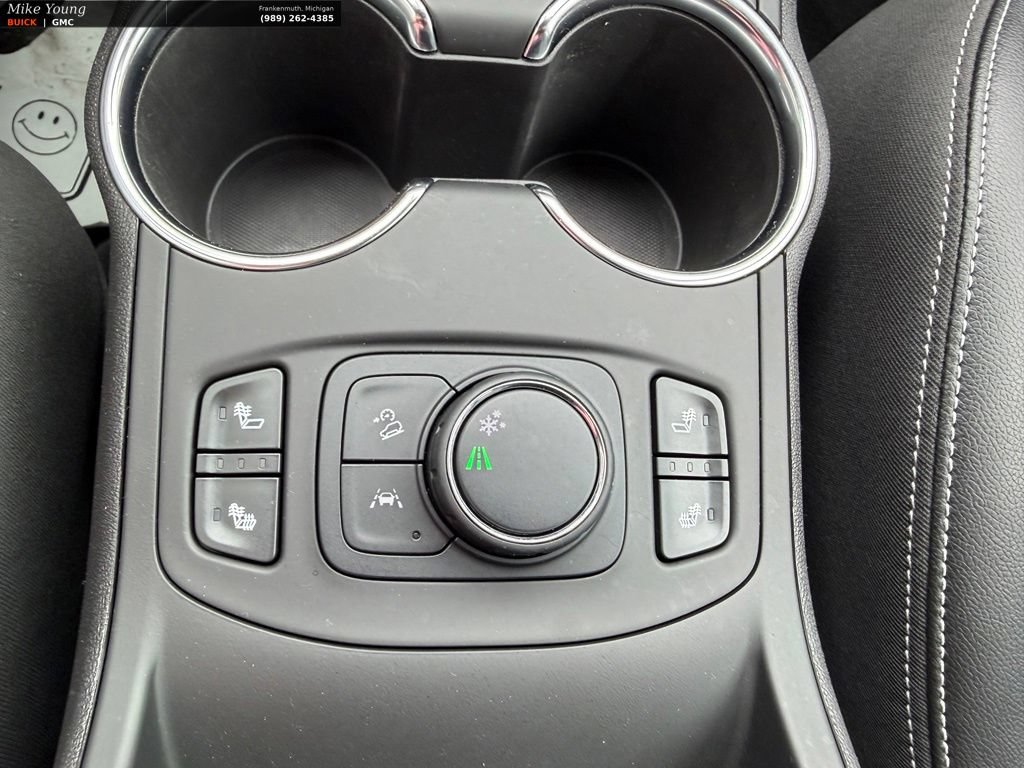 Used 2024 GMC Terrain SLT FWD image 32