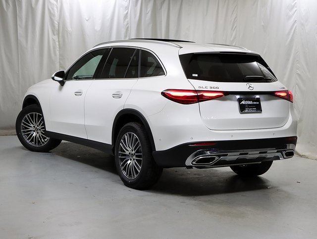 New 2026 Mercedes-Benz GLC 300 4MATIC image 9