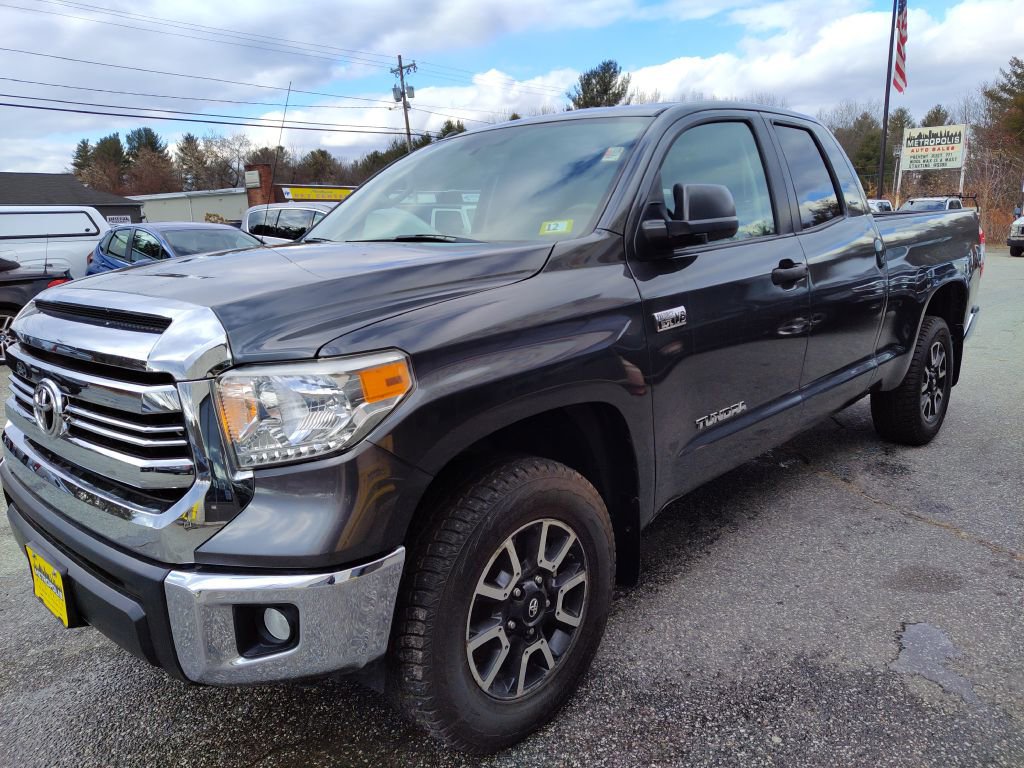 Used 2016 Toyota Tundra SR5 image 4