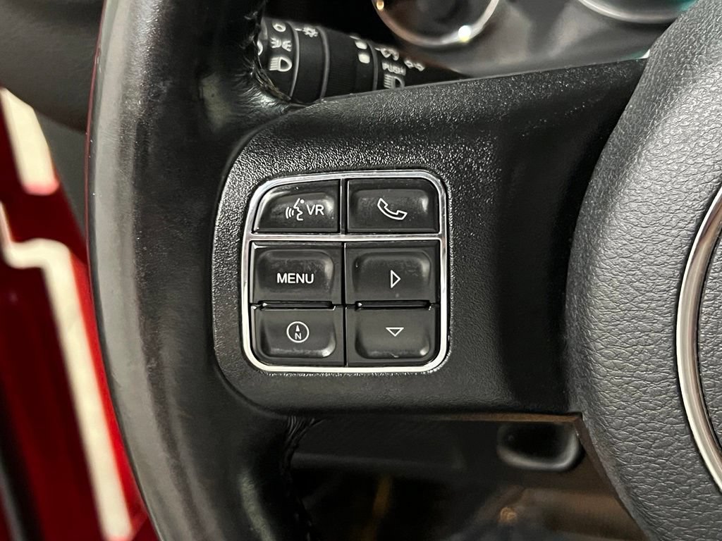 Used 2018 Jeep Wrangler Unlimited Sport w/ Connectivity Group AWD/4WD image 19