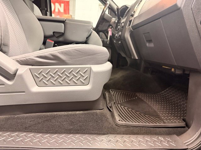 Used 2013 Ford F150 XLT w/ XLT Chrome Pkg RWD image 28