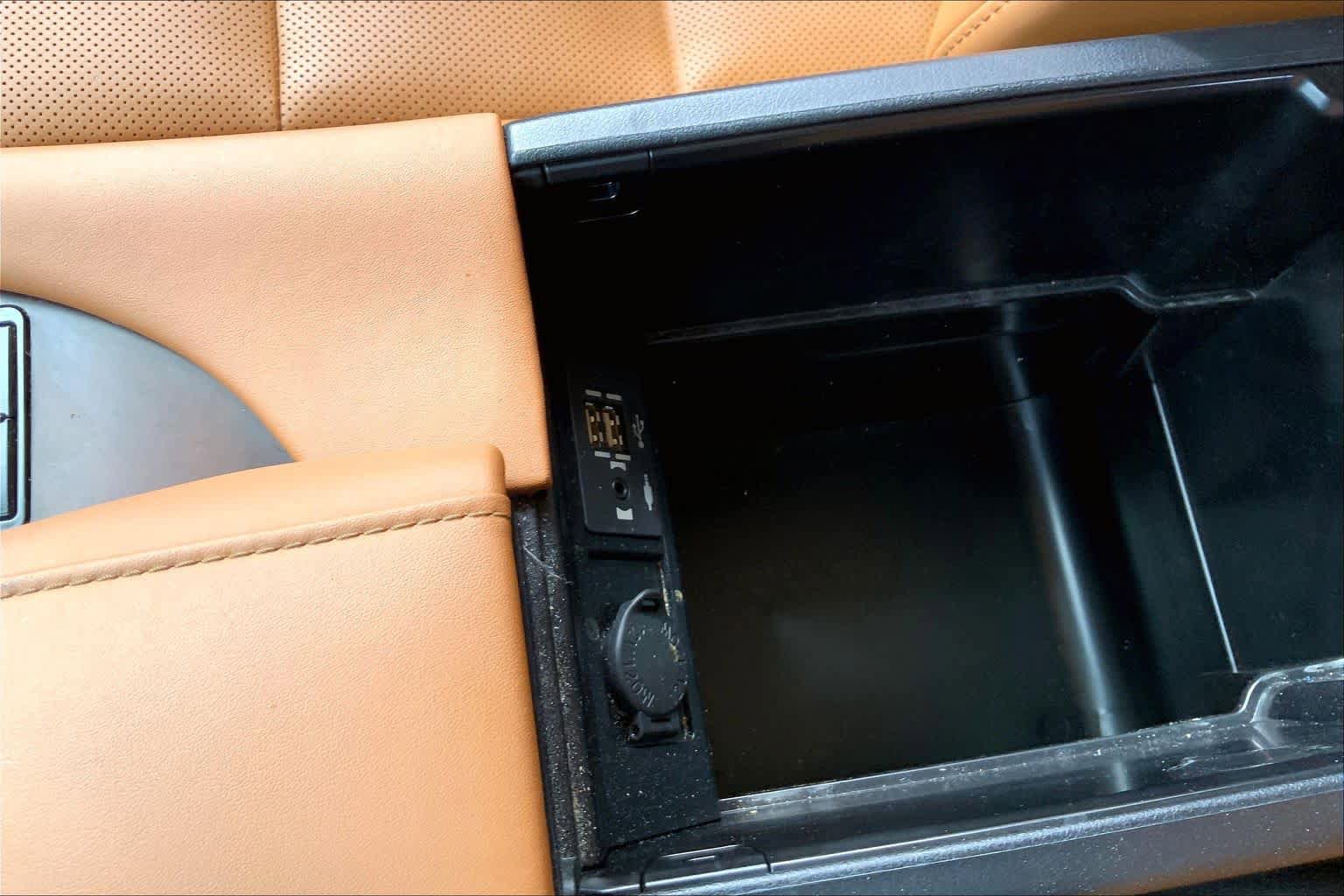 Used 2022 Lexus RX 450h AWD w/ Premium Package image 36