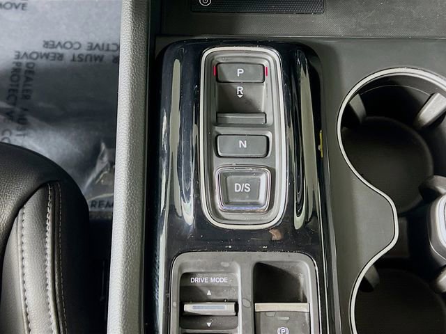 Certified 2025 Honda Pilot Touring image 24