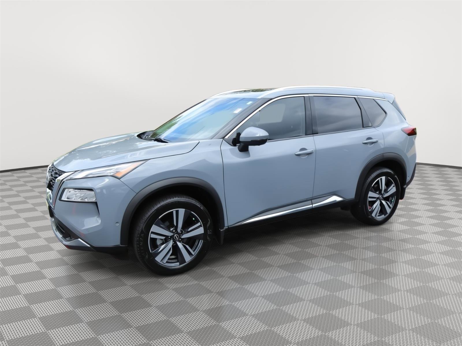 Used 2023 Nissan Rogue SL w/ SL Premium Package image 2