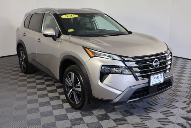 Used 2025 Nissan Rogue SL w/ SL Premium Package