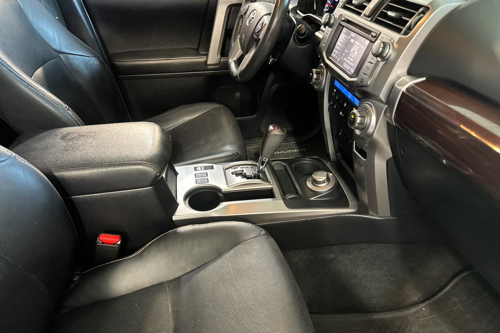 Used 2014 Toyota 4Runner Limited AWD/4WD image 18