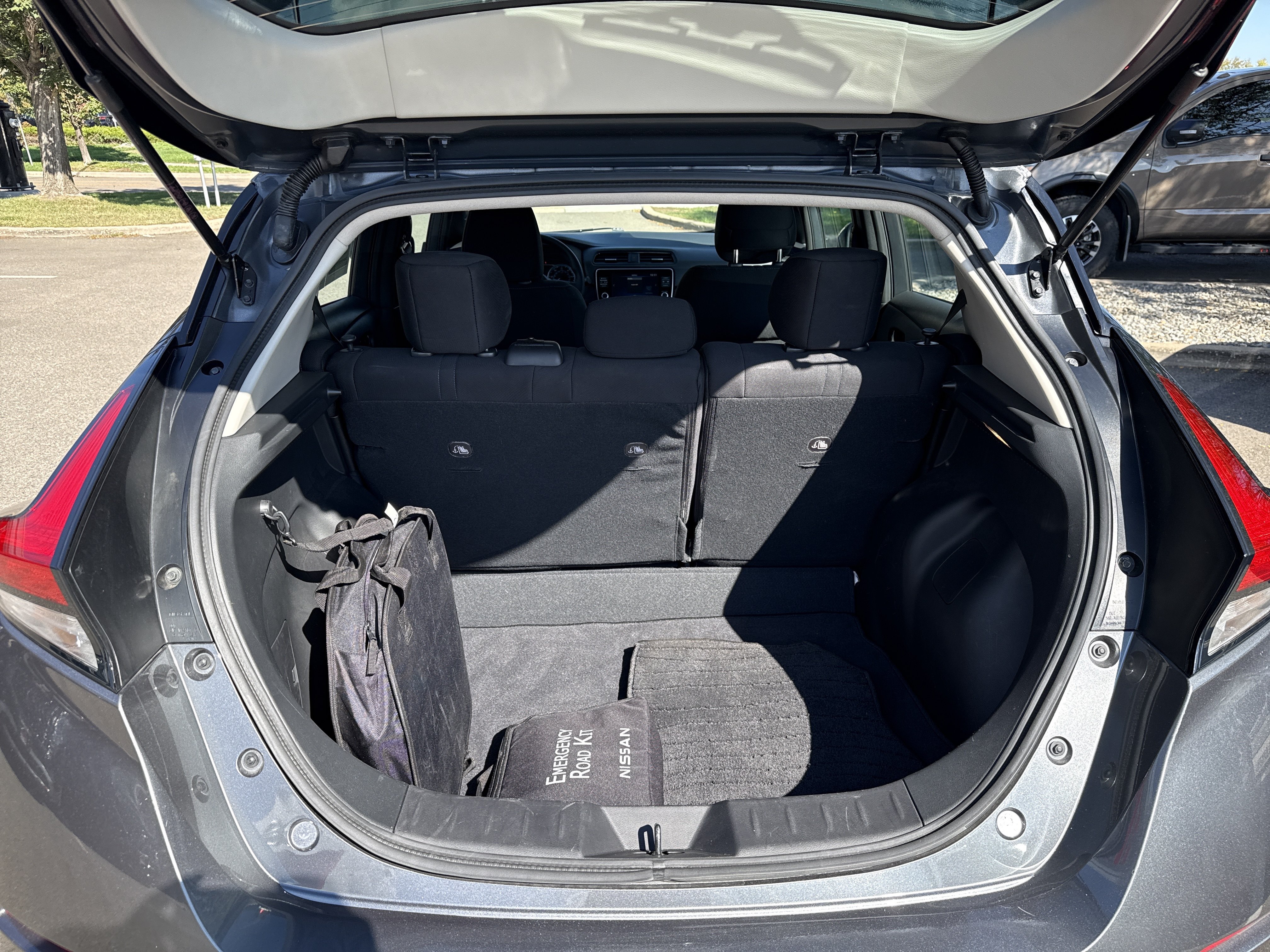 Certified 2025 Nissan Leaf S FWD image 12