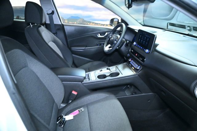 Used 2023 Hyundai Kona SE image 43
