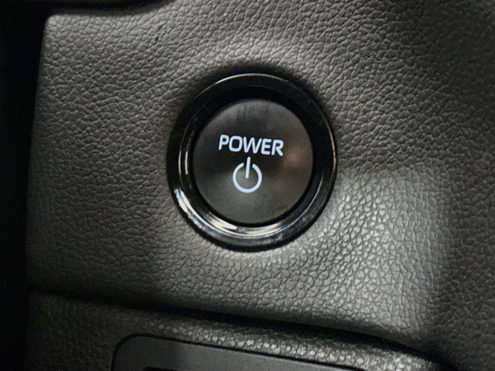 Used 2025 Toyota Tundra Limited AWD/4WD image 22