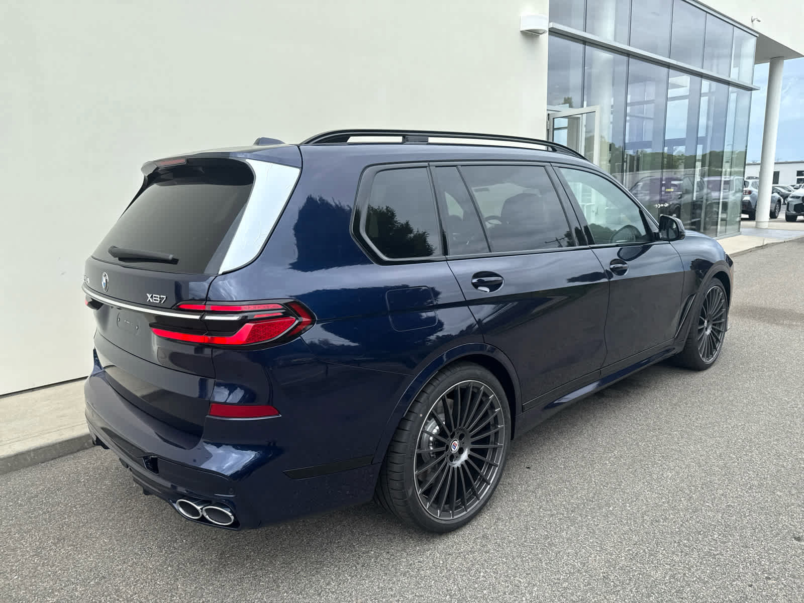 New 2026 BMW ALPINA XB7 image 12