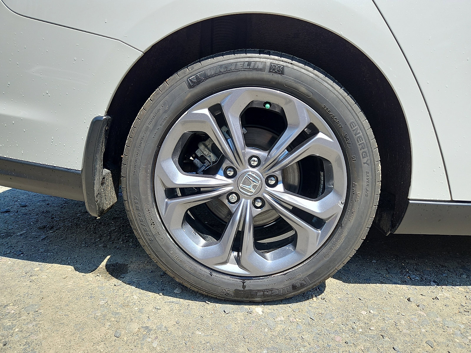 Used 2023 Honda Accord EX image 9