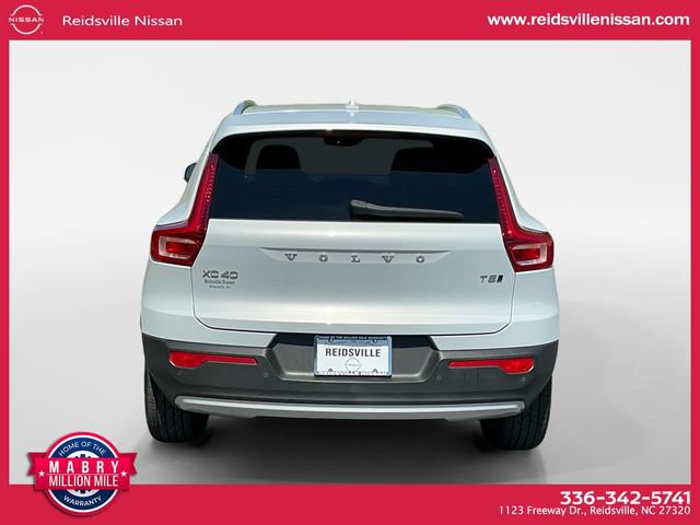 Used 2022 Volvo XC40 T5 Momentum AWD/4WD image 5
