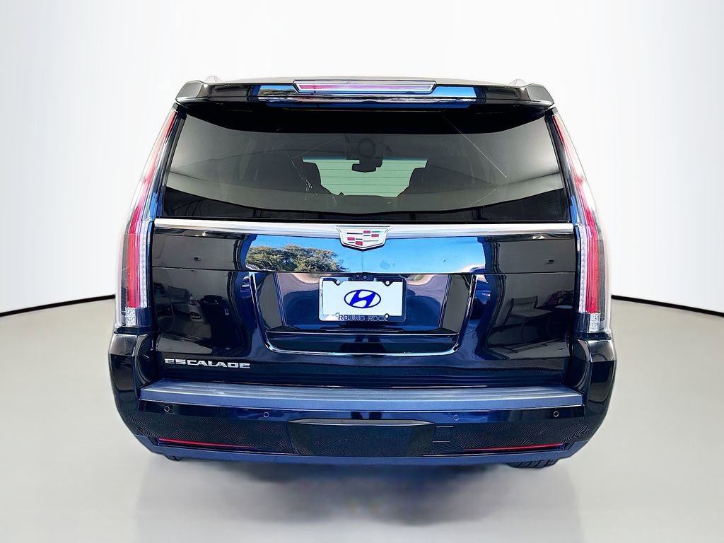 Used 2019 Cadillac Escalade Luxury image 6