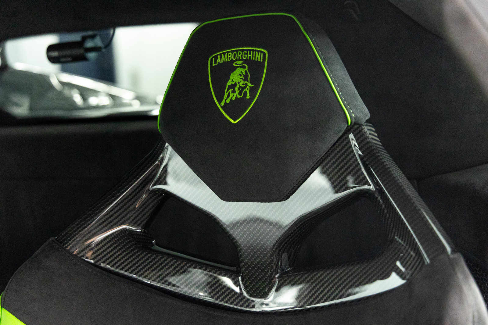 Used 2023 Lamborghini Huracan Tecnica RWD image 35