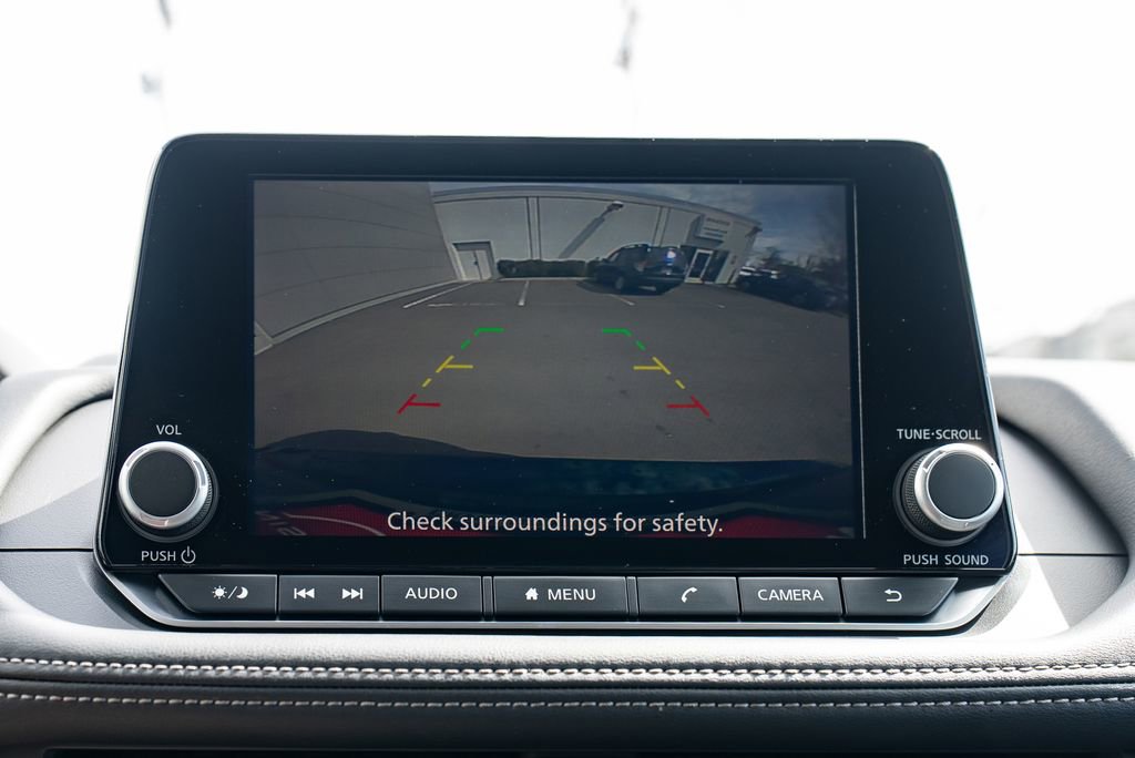 Certified 2025 Nissan Rogue S image 17