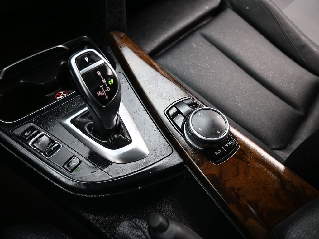 Used 2016 BMW 328i Gran Turismo xDrive image 16