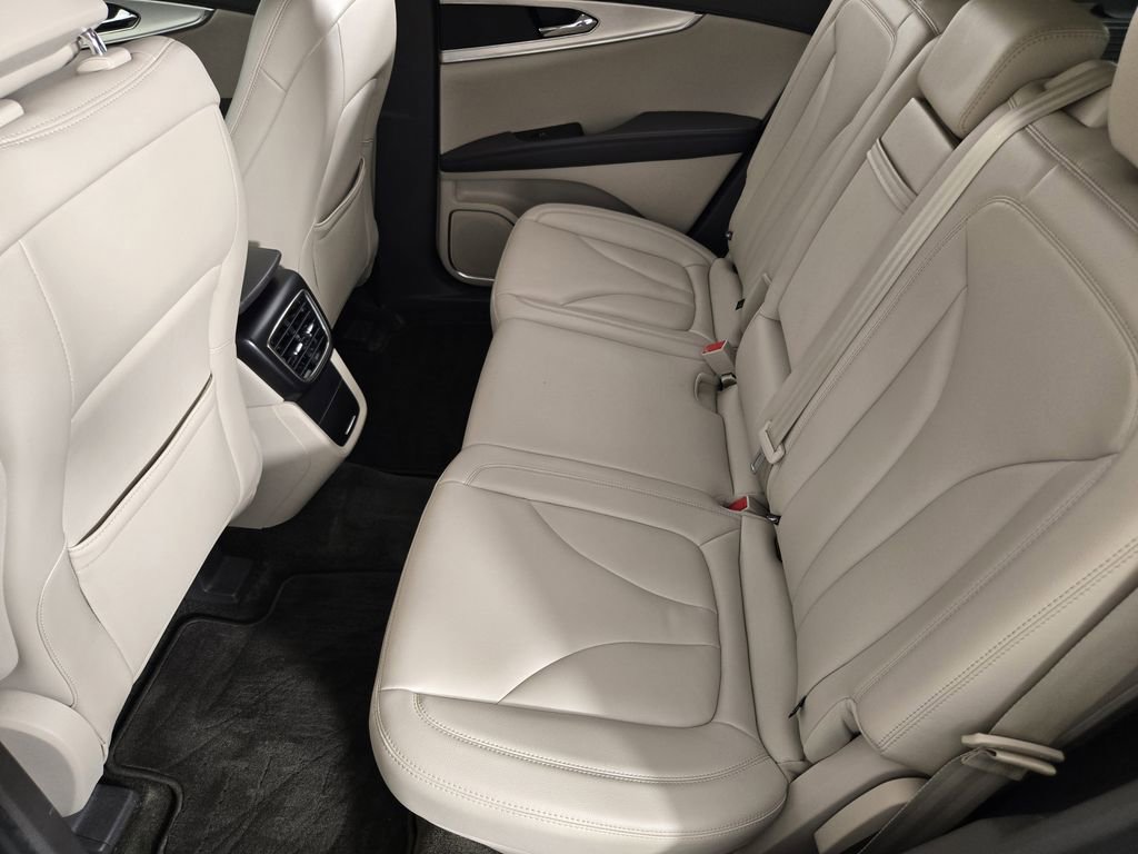 Used 2018 Lincoln MKX Premiere FWD image 33