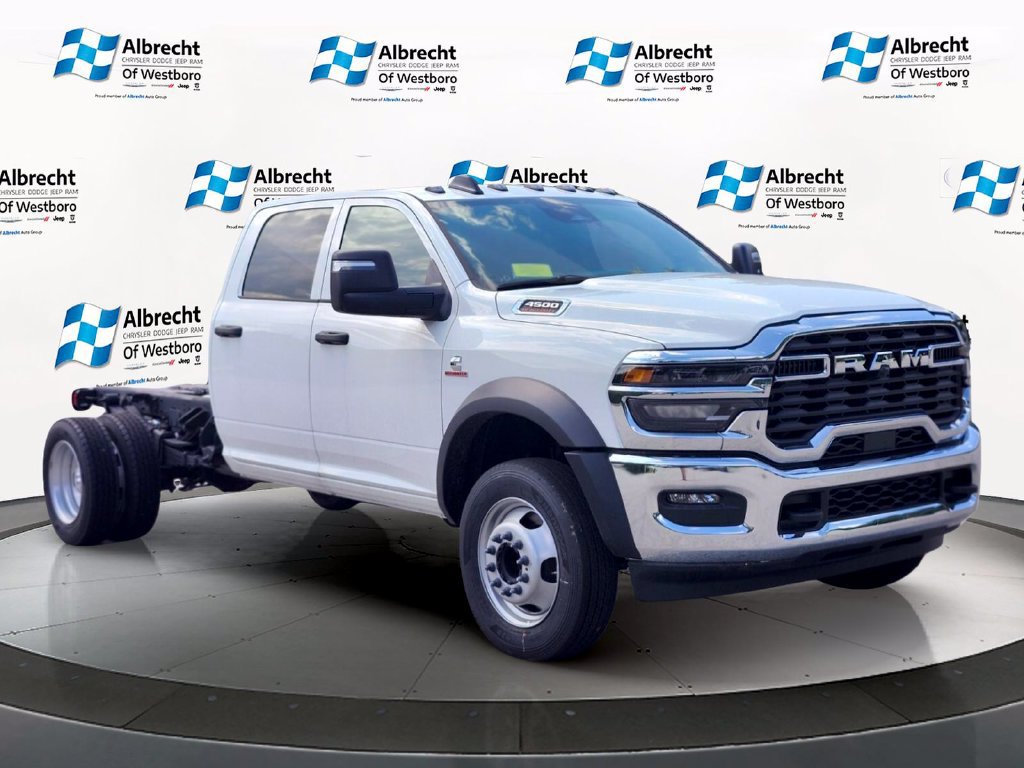 New 2026 RAM 4500 Tradesman w/ Chrome Appearance Group AWD/4WD image 7