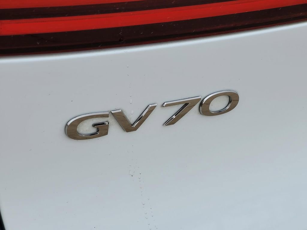 Used 2024 Genesis GV70 3.5T Sport w/ Sport Advanced Package image 8