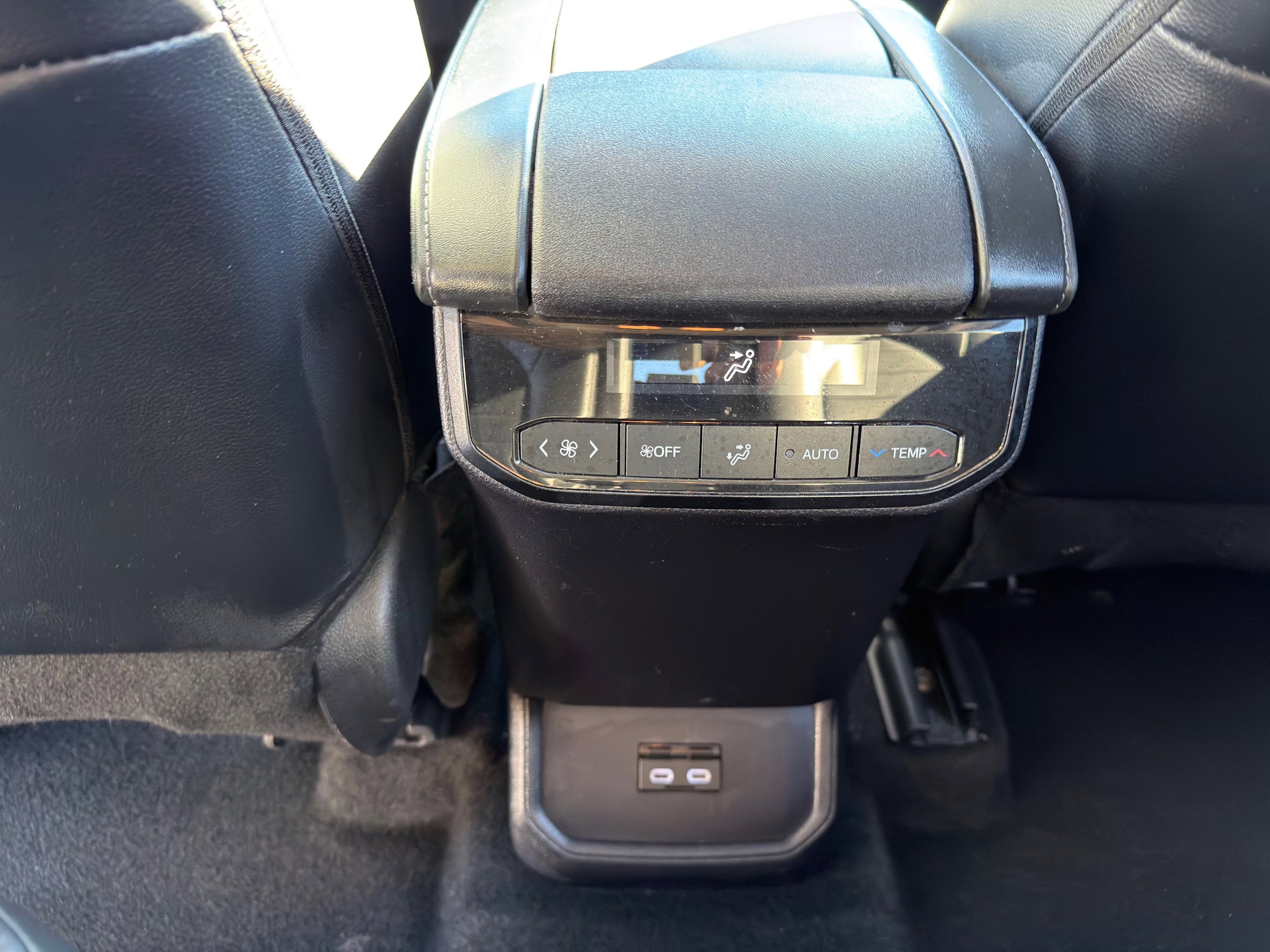 Used 2024 Toyota Highlander XLE image 21