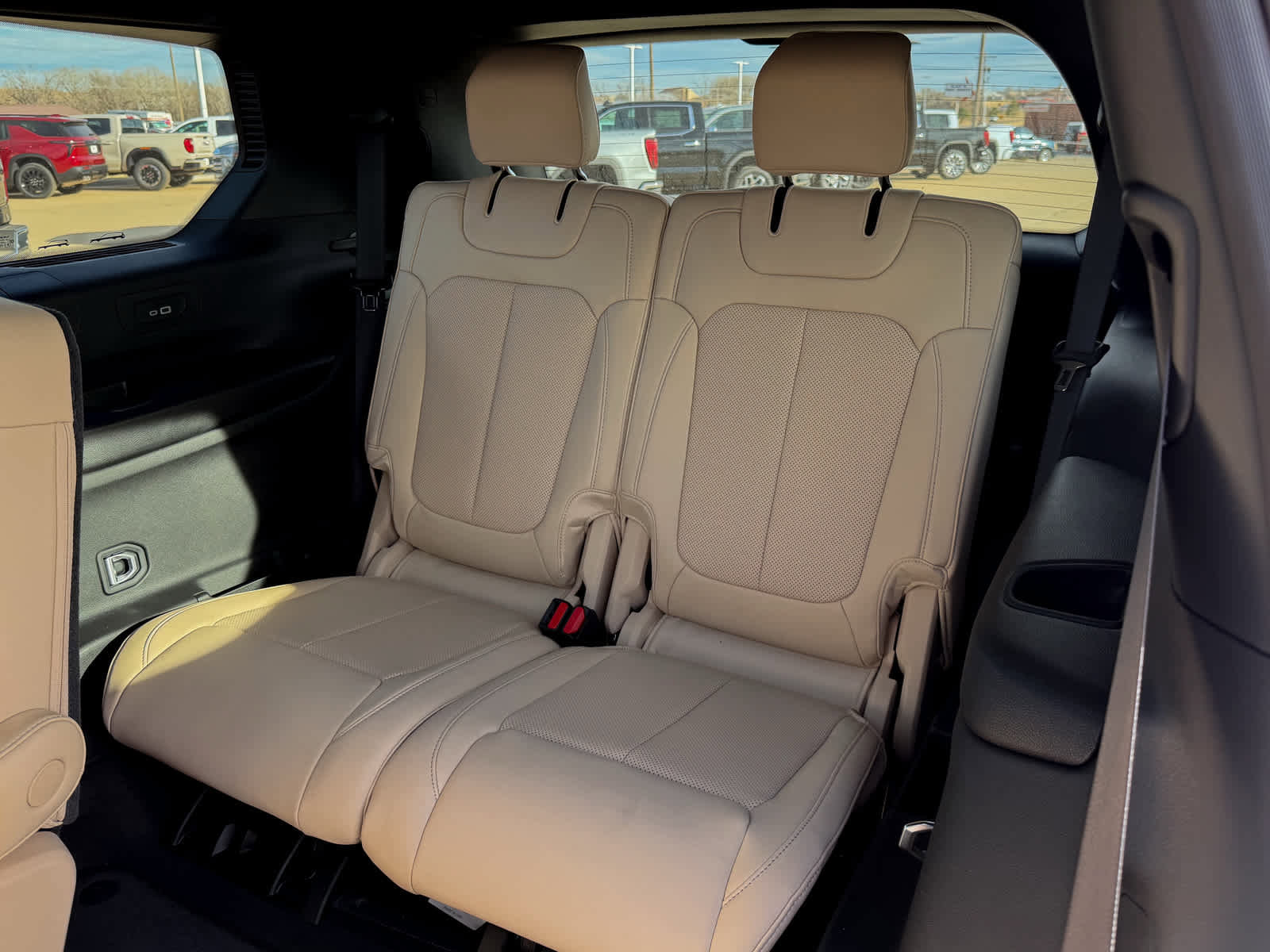 New 2025 Jeep Grand Cherokee L Limited w/ Luxury Tech Group II image 10