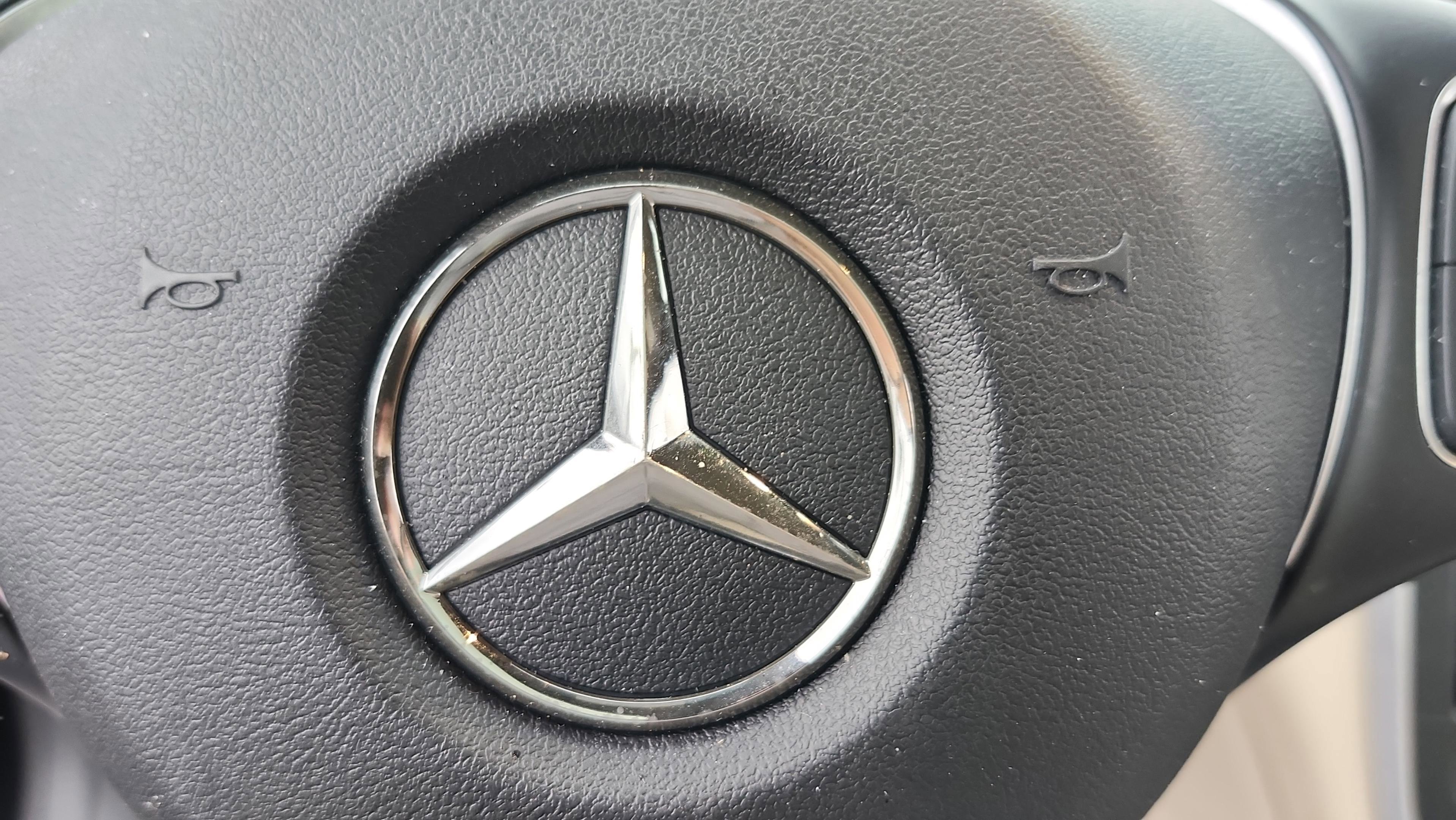 Used 2018 Mercedes-Benz CLA 250 image 14