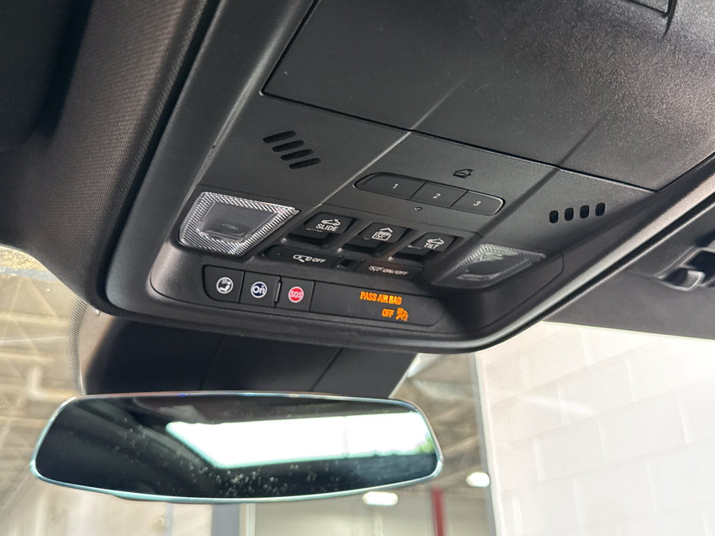 Used 2024 Cadillac XT4 Sport AWD/4WD image 36