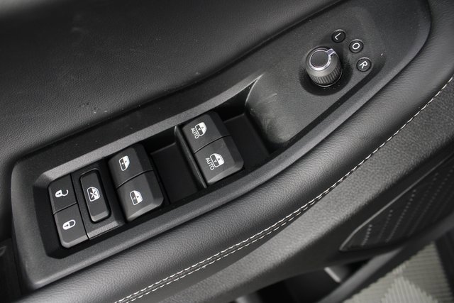 New 2025 Jeep Grand Cherokee L Limited w/ Trailer Tow Package image 16