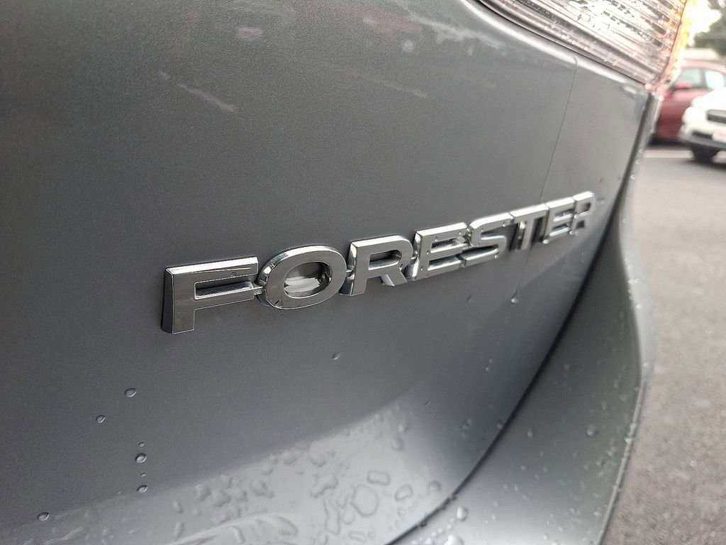 Used 2023 Subaru Forester Limited image 28