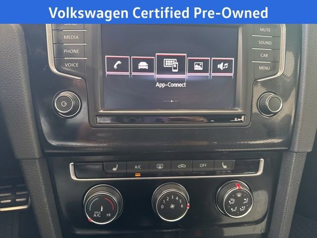 Used 2018 Volkswagen Tiguan SEL image 25