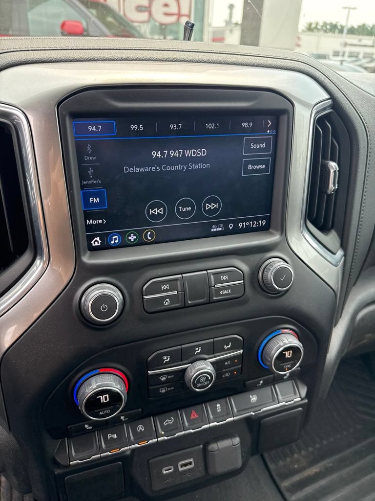 Used 2022 Chevrolet Silverado 1500 RST w/ Redline Edition AWD/4WD image 11