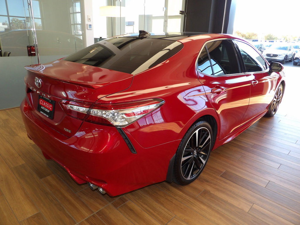 Used 2019 Toyota Camry XSE image 6