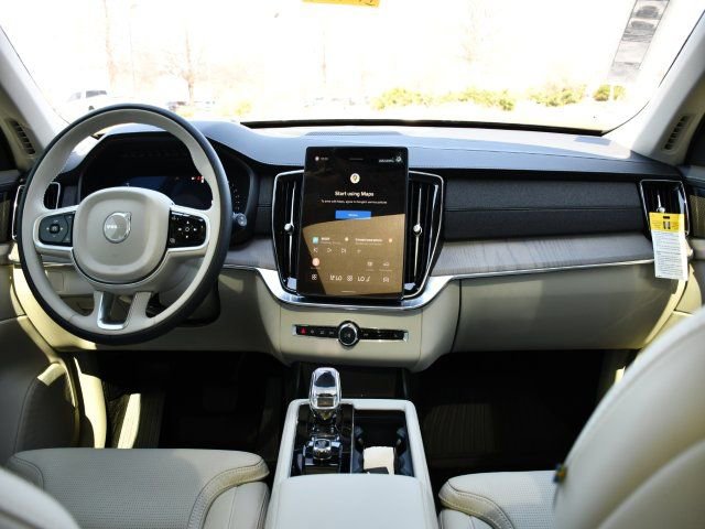 New 2026 Volvo XC90 B6 Ultra w/ Protection Package AWD/4WD image 17