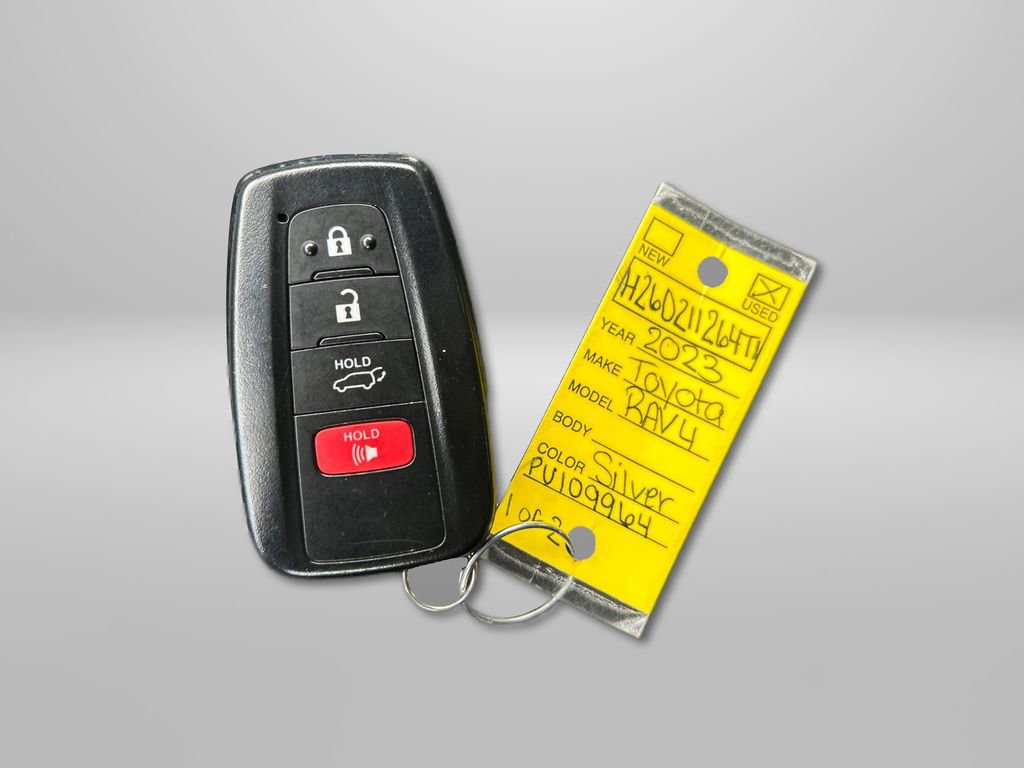 Used 2023 Toyota RAV4 XLE Premium image 39