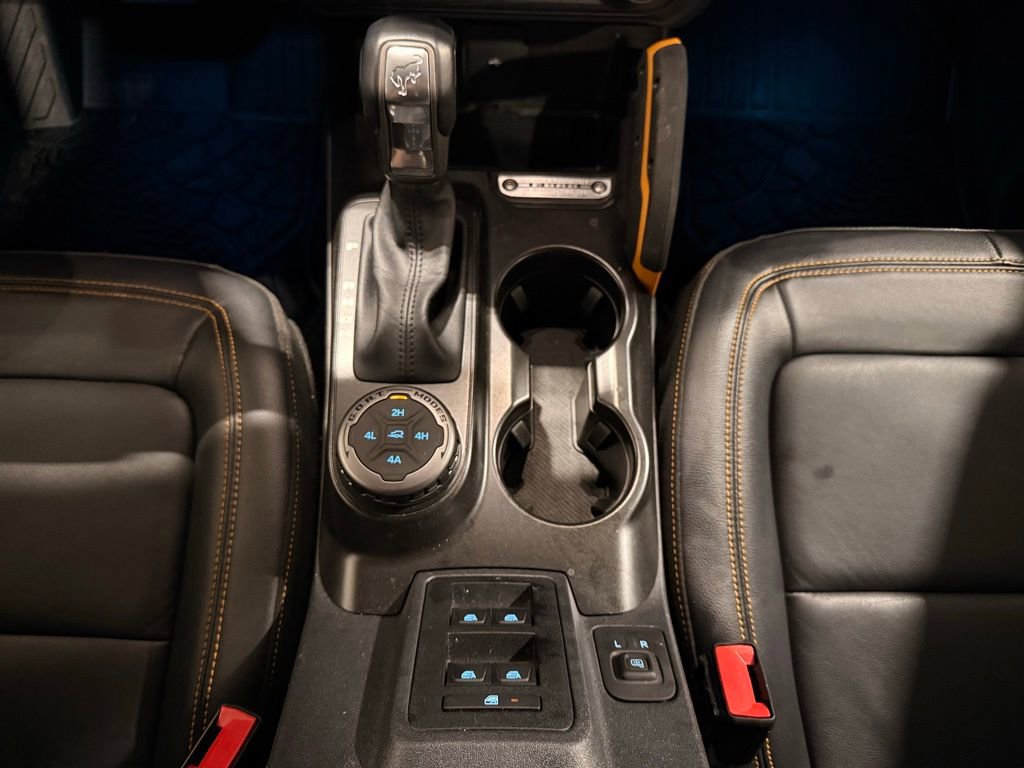 Used 2023 Ford Bronco Badlands image 27