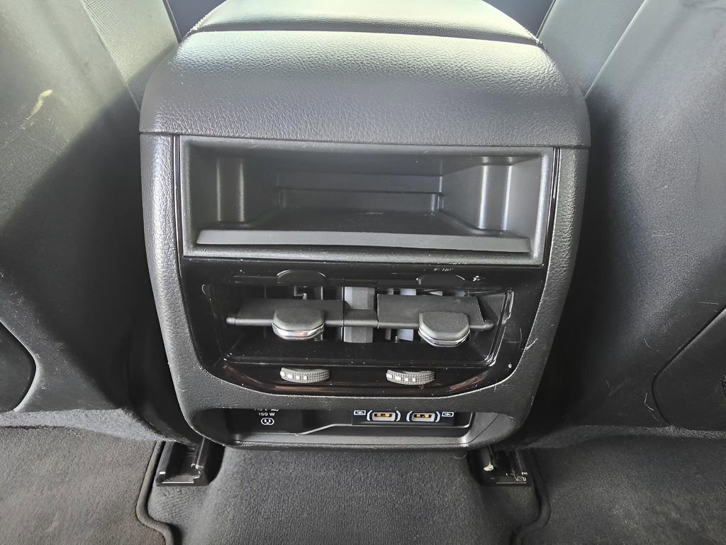 Used 2024 Jeep Grand Cherokee Altitude image 13