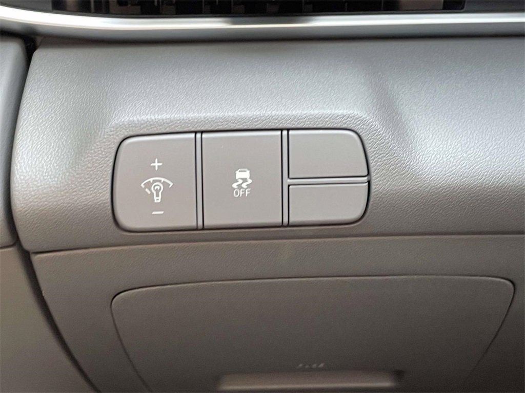 New 2026 Hyundai Elantra SEL Sport image 18