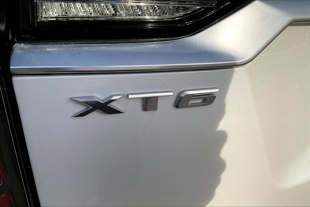 Used 2023 Cadillac XT6 Sport image 34