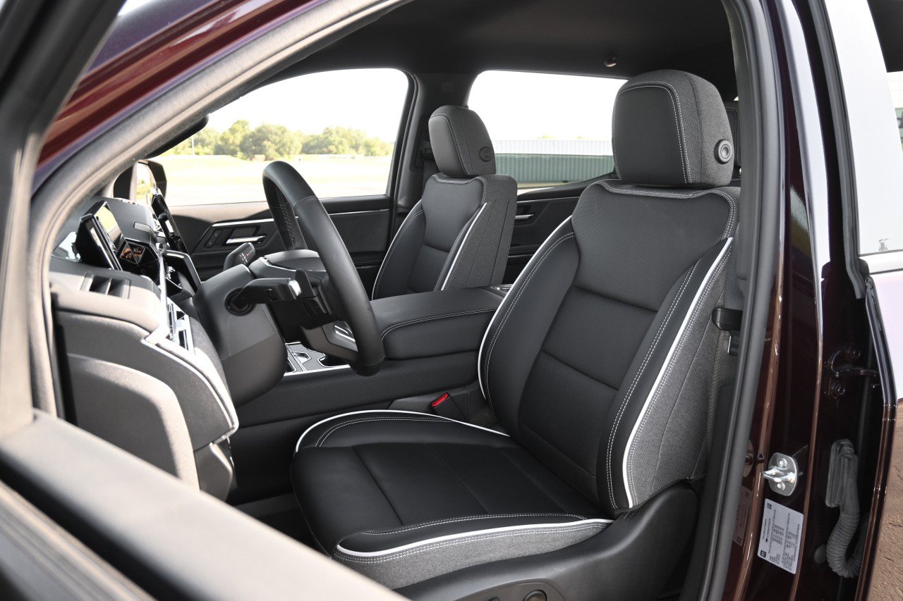 New 2026 GMC Sierra EV Elevation AWD/4WD image 35