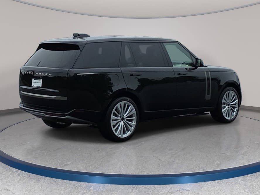 New 2026 Land Rover Range Rover Long Wheelbase SE AWD/4WD image 5
