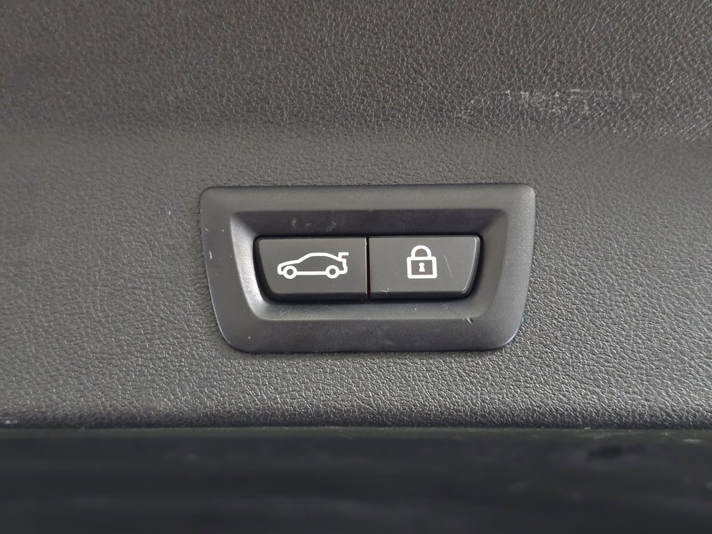 Used 2022 BMW X3 xDrive30i w/ Premium Package 2 image 10