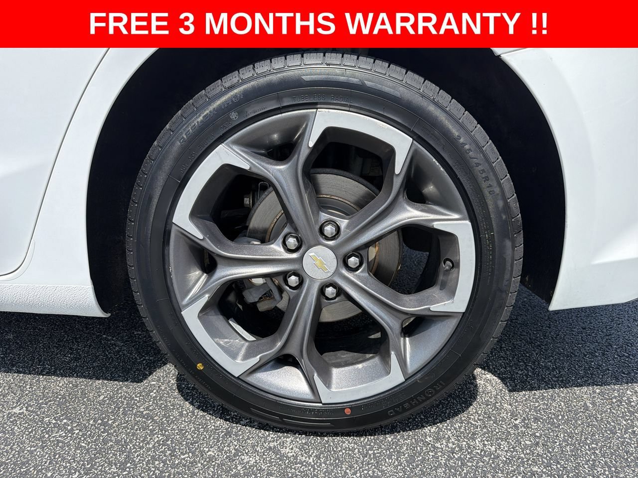 Used 2021 Chevrolet Malibu LT FWD image 33