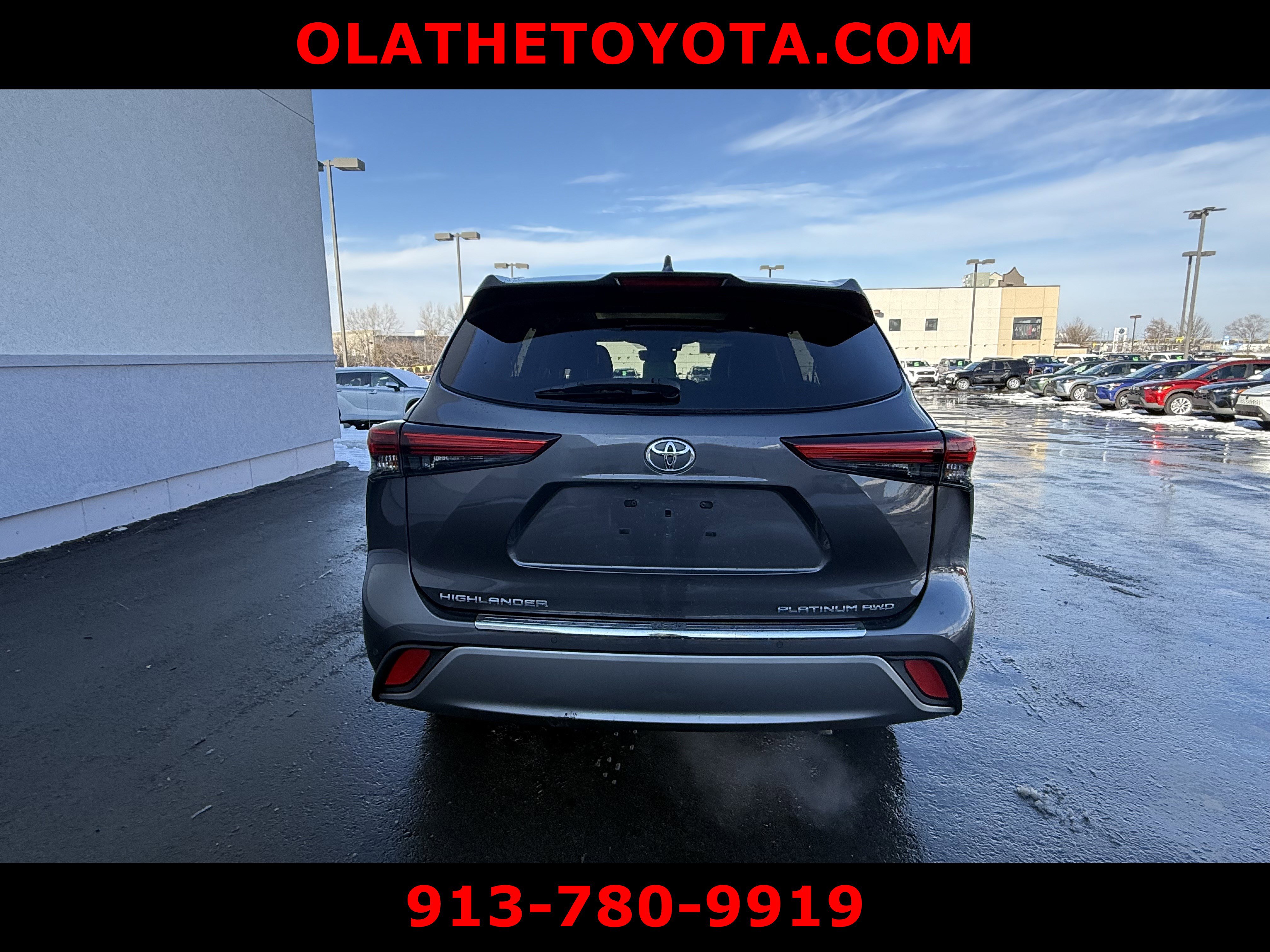 Certified 2022 Toyota Highlander Platinum image 4