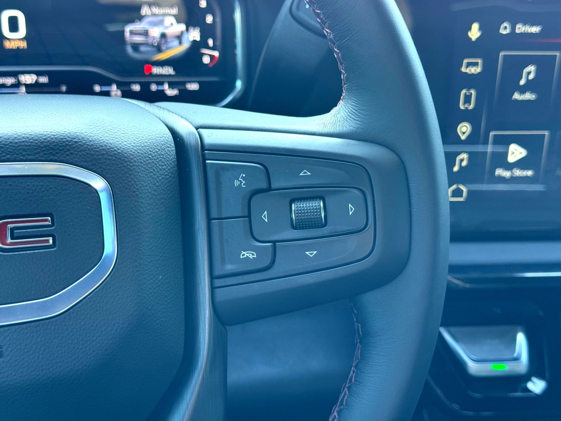 Used 2025 GMC Sierra 2500 AT4X image 29