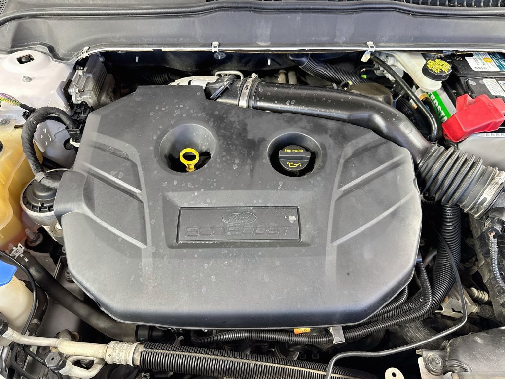 Used 2016 Ford Fusion SE w/ Equipment Group 202A AWD/4WD image 38